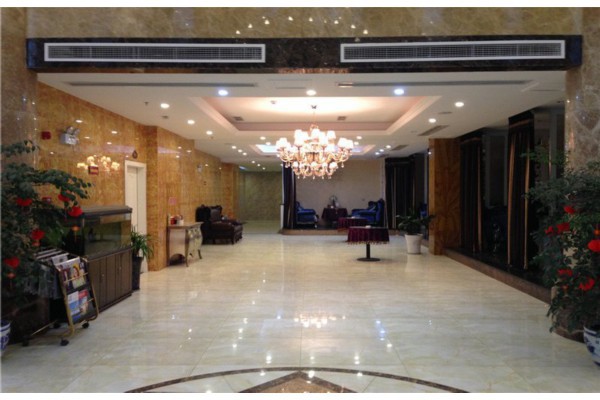 武汉夏日，桑拿酷暑让人窒息(2020武汉桑拿)